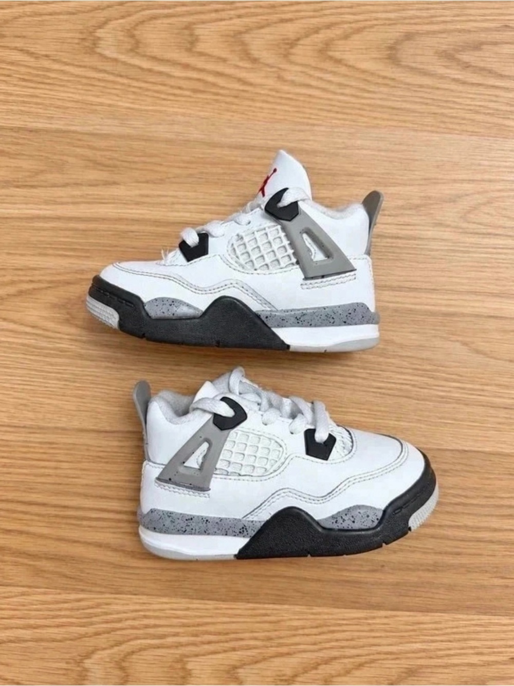 Jordan Toddler White, Gray & Black Retro Basketball Sneakers